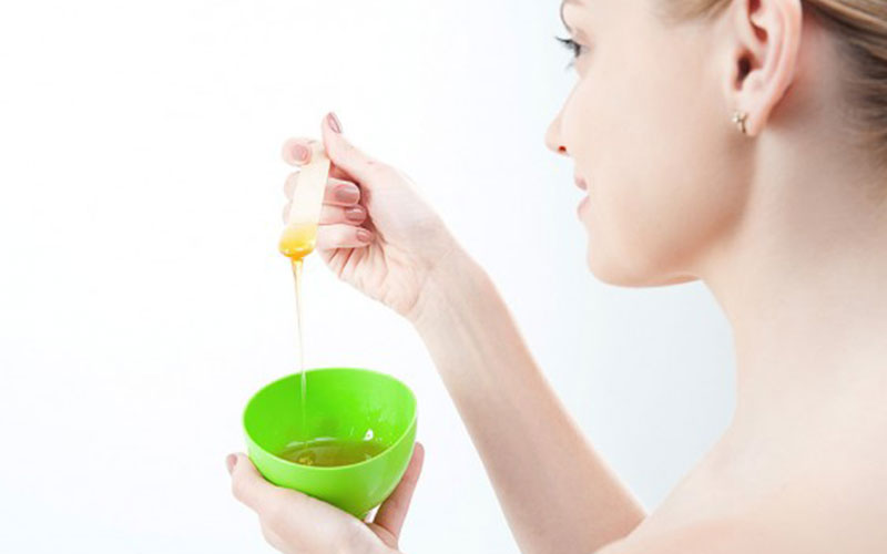 Miel y aceite de oliva el cabello seco - Naturval