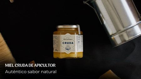 Entre lo natural y lo procesado: descubriendo la miel cruda de Naturval